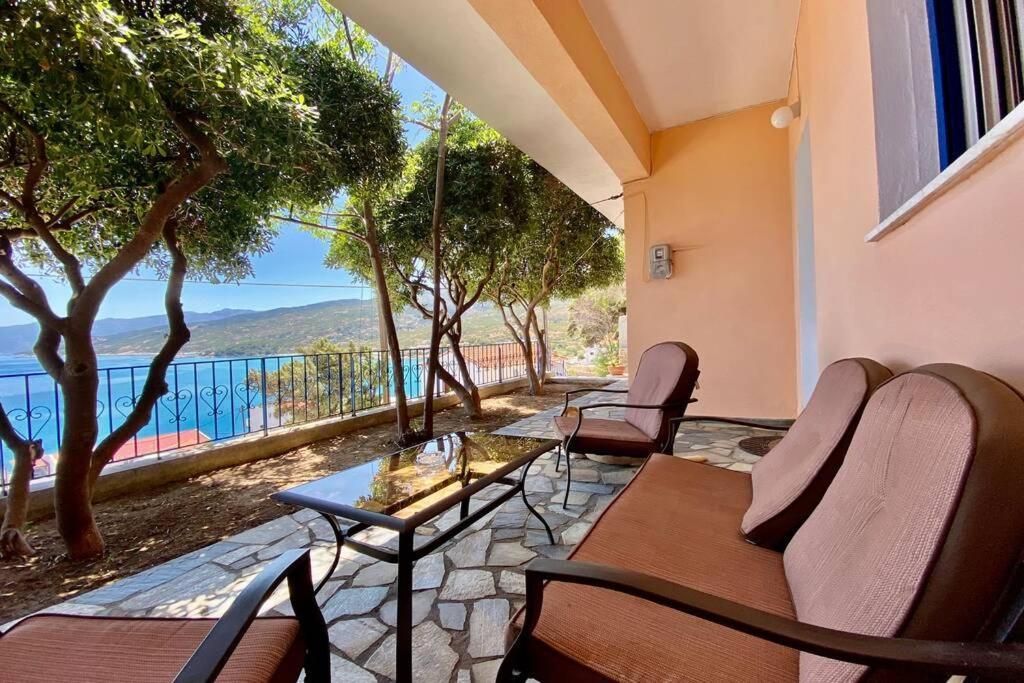 Πέτρινη Αυλή, Αρμενιστης Ικαρια Villa Armenistis  Bagian luar foto
